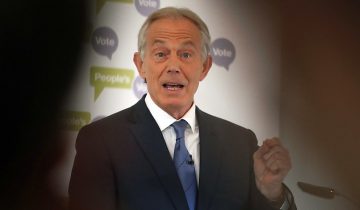 Echanges hostiles entre Blair et May