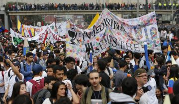 La lutte des étudiants colombiens arrive à Uni-Mail