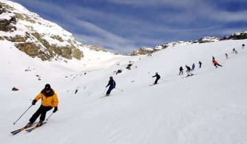 Camps de ski, les cantons slaloment